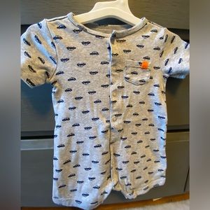 Carter’s car design snap up Romper size 12 months